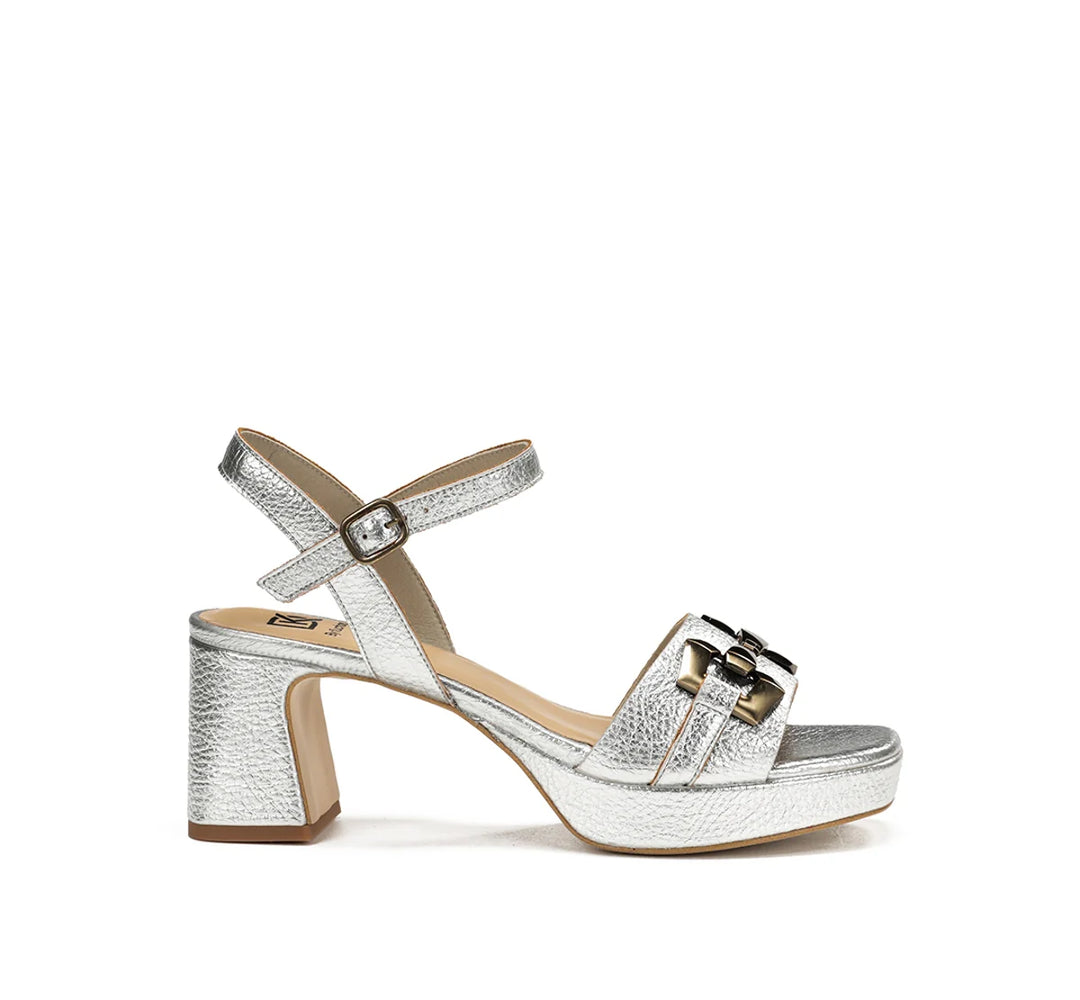 Dorking Lyra Silver Elephant Plata Sandal
