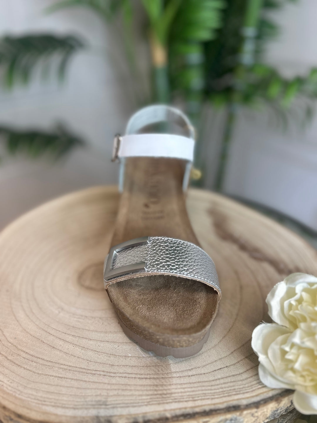 Yokono Bari Plata/Blanco Sandal | 262