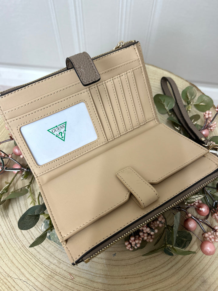 Guess Cresidia Dark Taupe Logo Purse