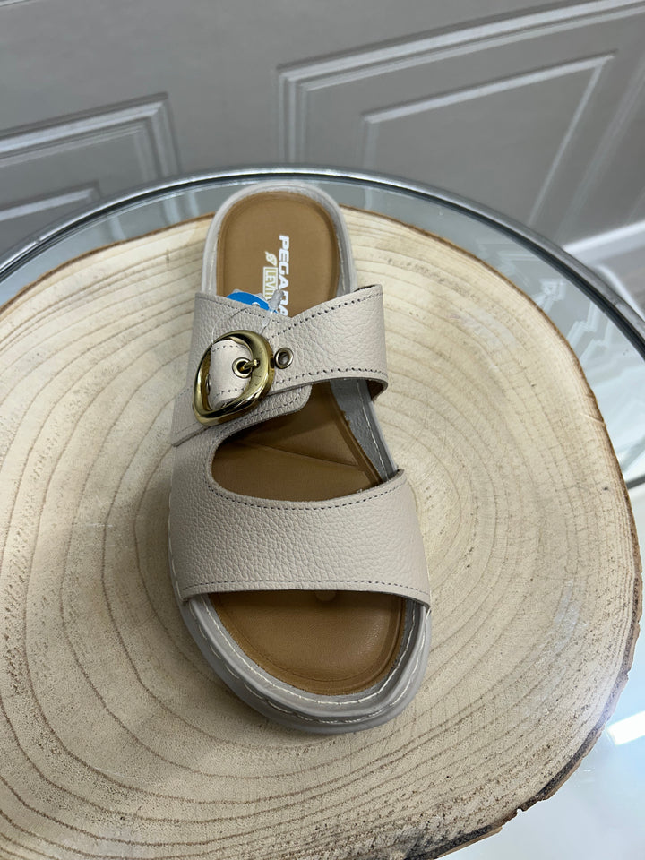 Pegada Burnished Linho Sandal | 234701-01