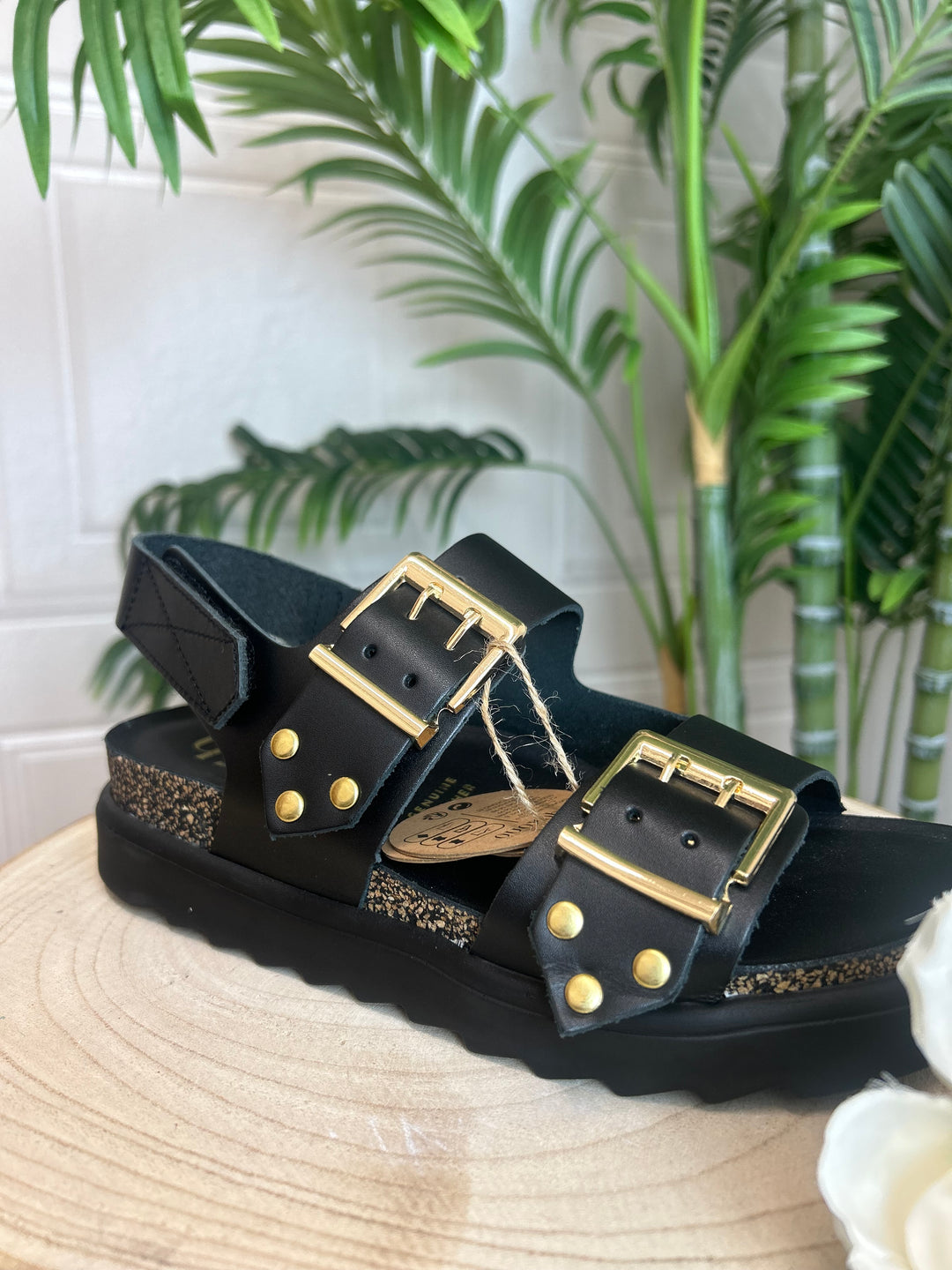 Yokono Tunez Black Sandal | 261