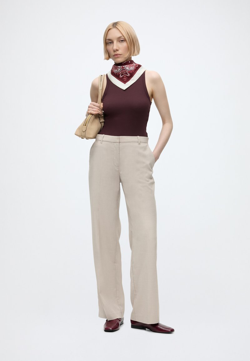 Guess Danielle Classic Pants | Taupe