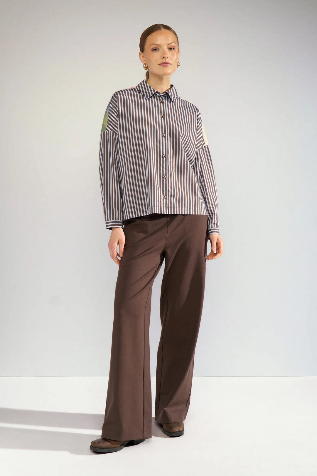 Numph Nuhighland Boxy Shirt | Calla Green