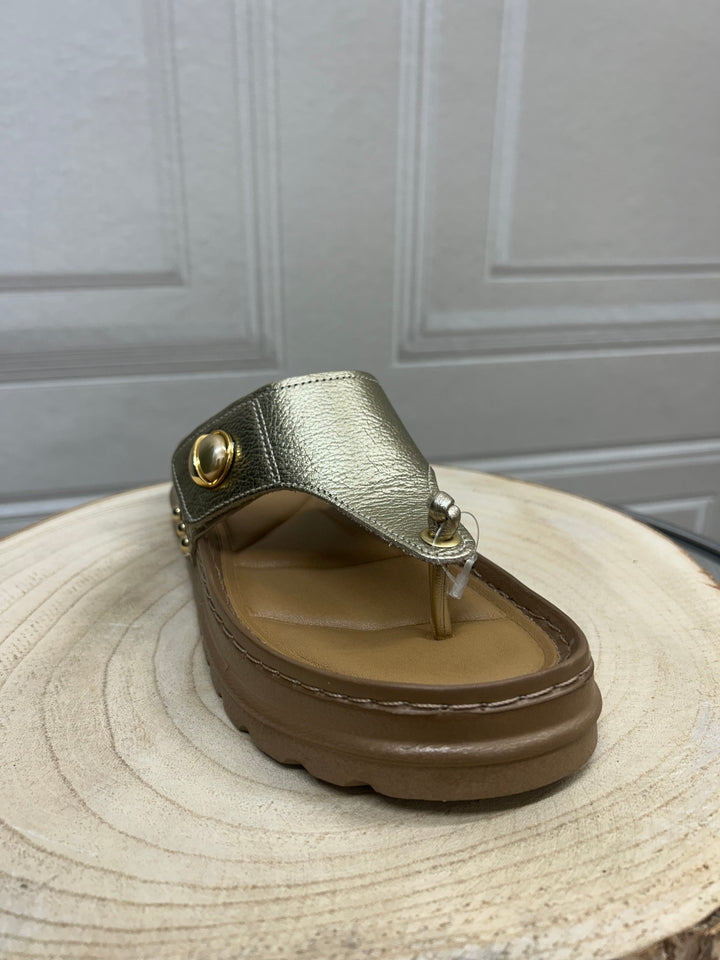 Pegada Burnished Oura Sandal | 234702-04