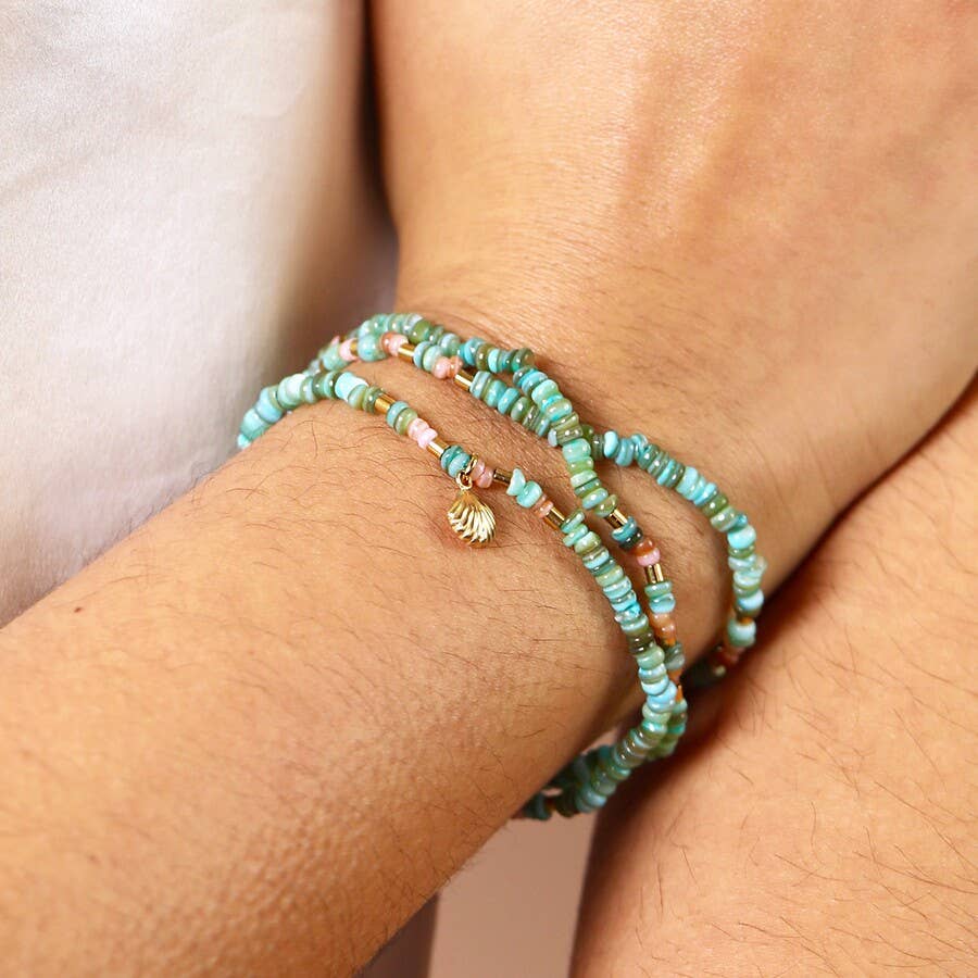 Green Stone Shell Charm Beaded Bracelet