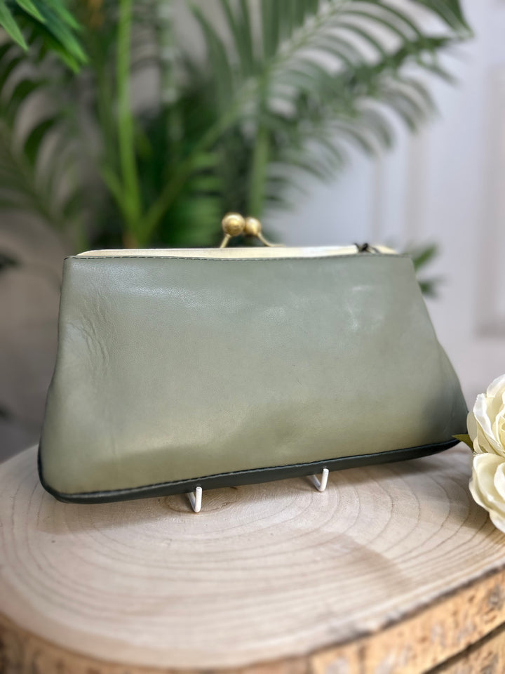 Soruka Annie Crossbody Clutch | 81176