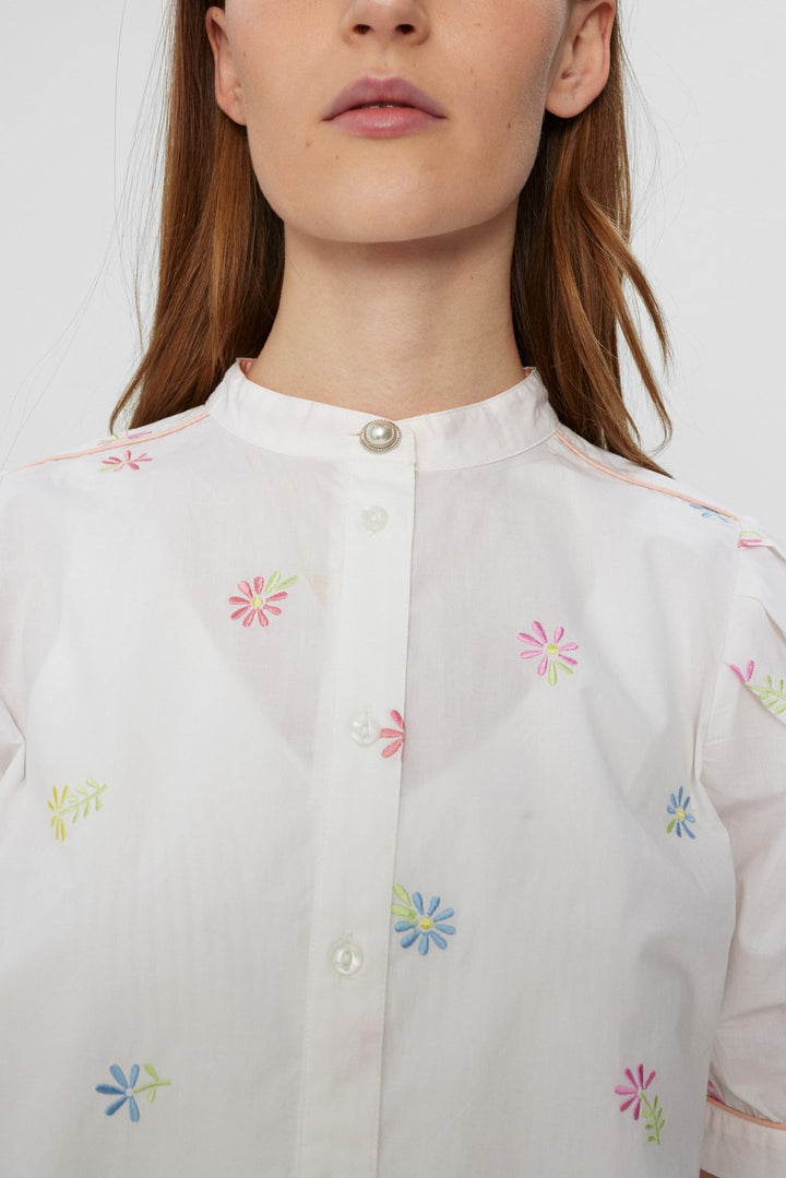 Numph Numelissa Bright White Flower Shirt