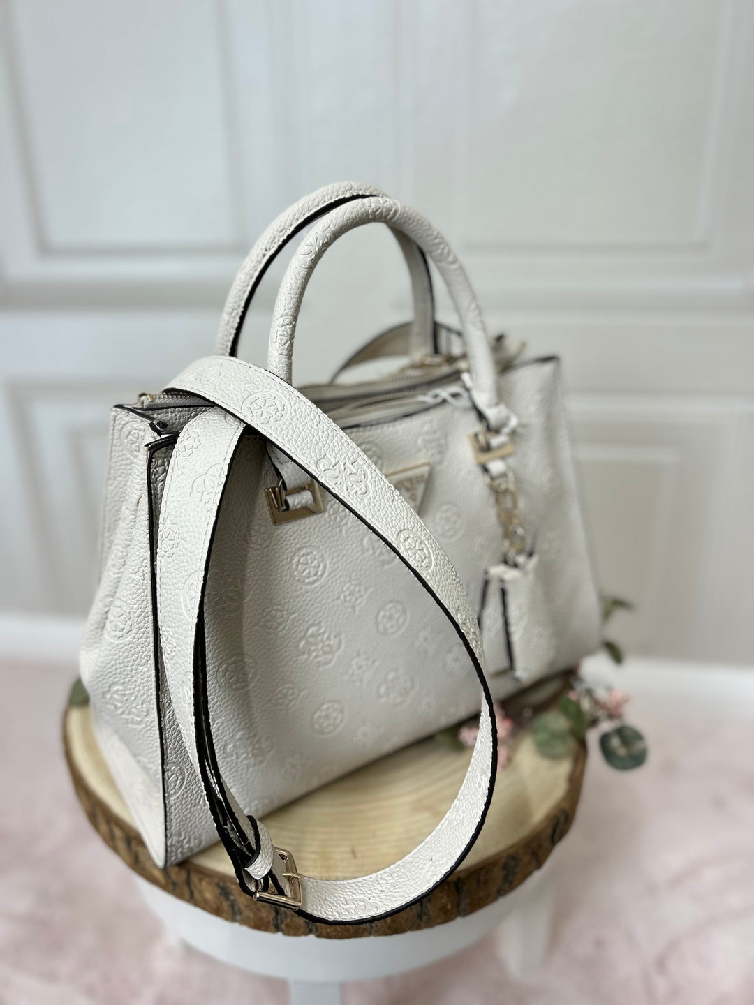 Guess Cresidia II Bone Logo Bag