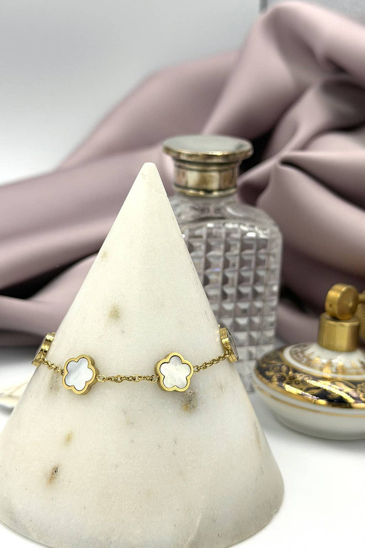 Flower Chain Bracelet in Gold &amp; Mother of Pearl