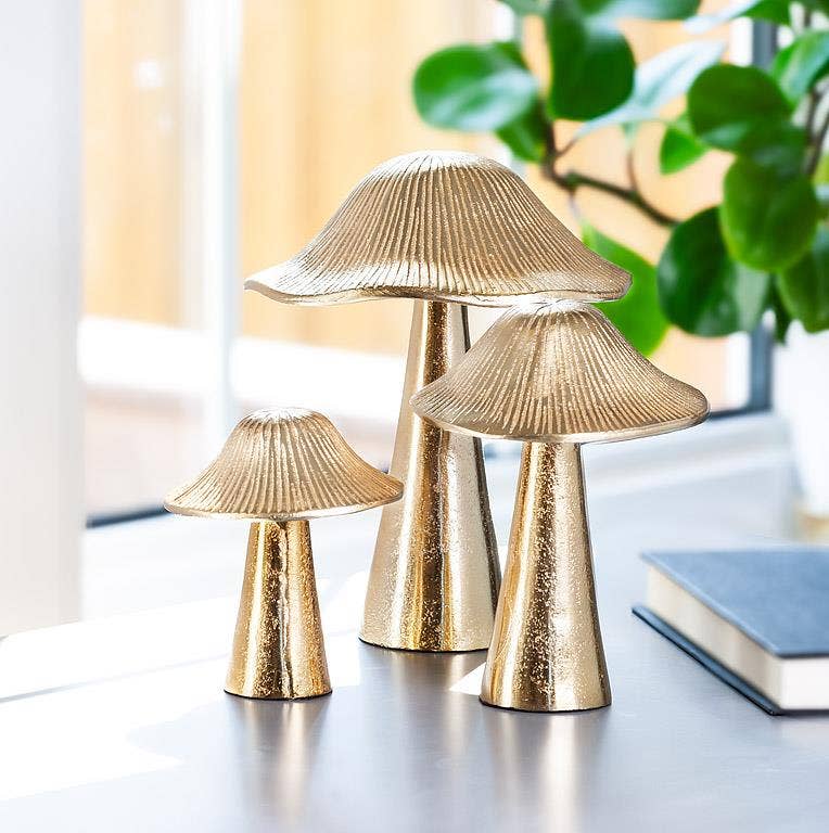 Ribbed Mushroom - Gold: Medium (6"H)
