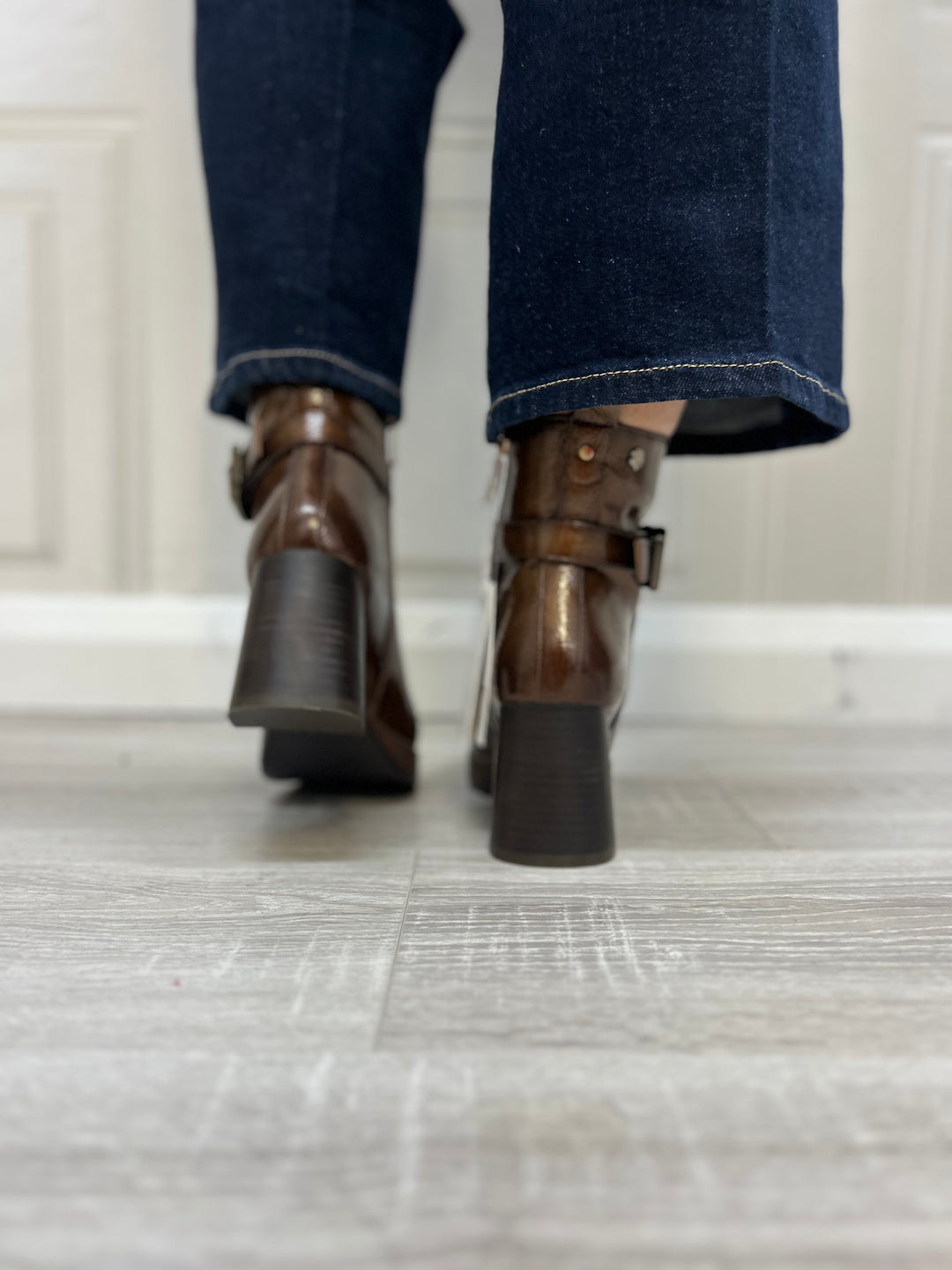 Carmela BN.CH.Taupe Patent Boot (162533)