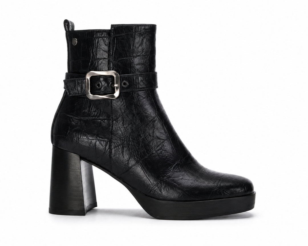 Carmela Botin Croc Negro Boots | 16430501