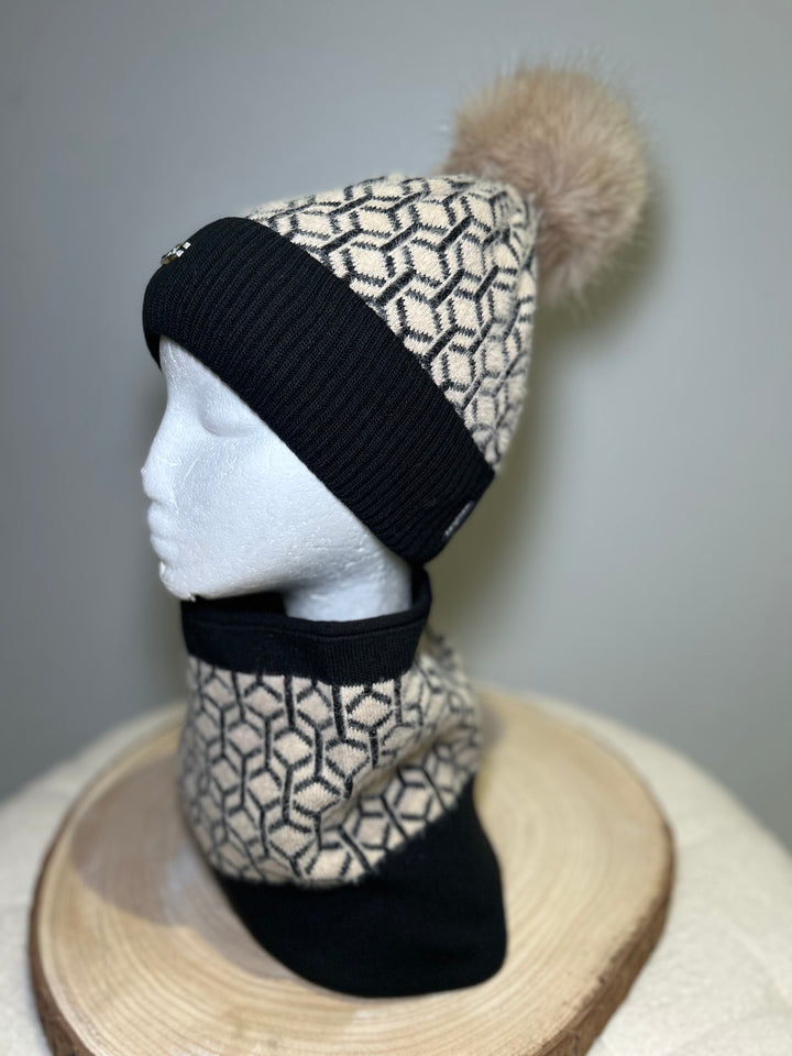 Perfect Hat and Snood Set – Black & Beige Geometric