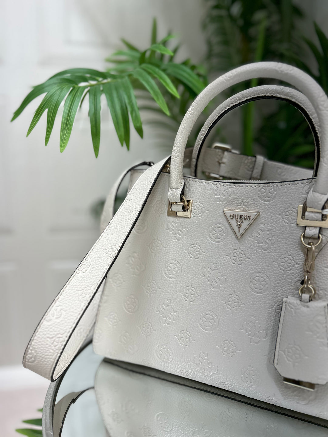 Guess Cresidia II Bone Logo Bag