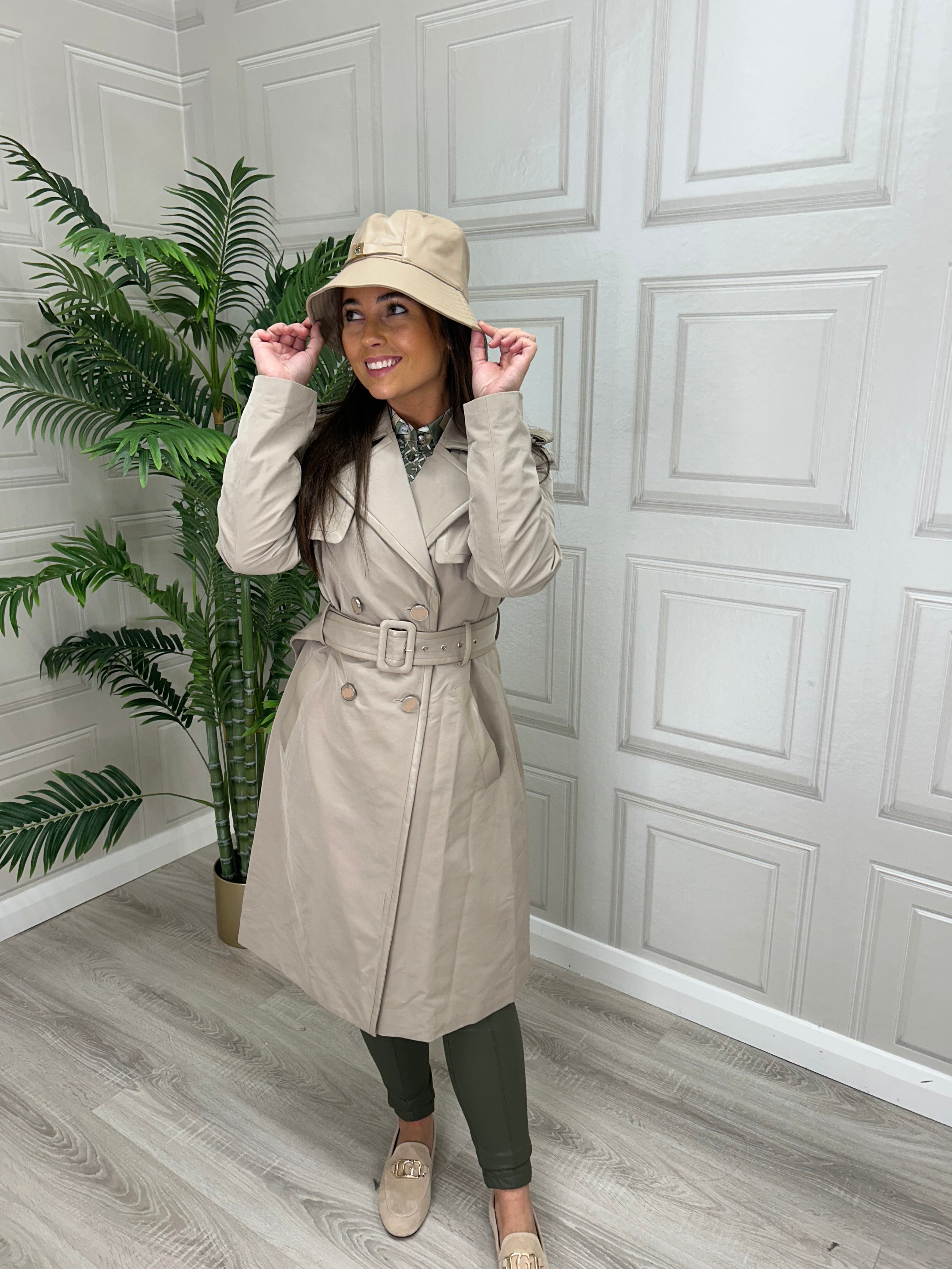 Trench guess cheap