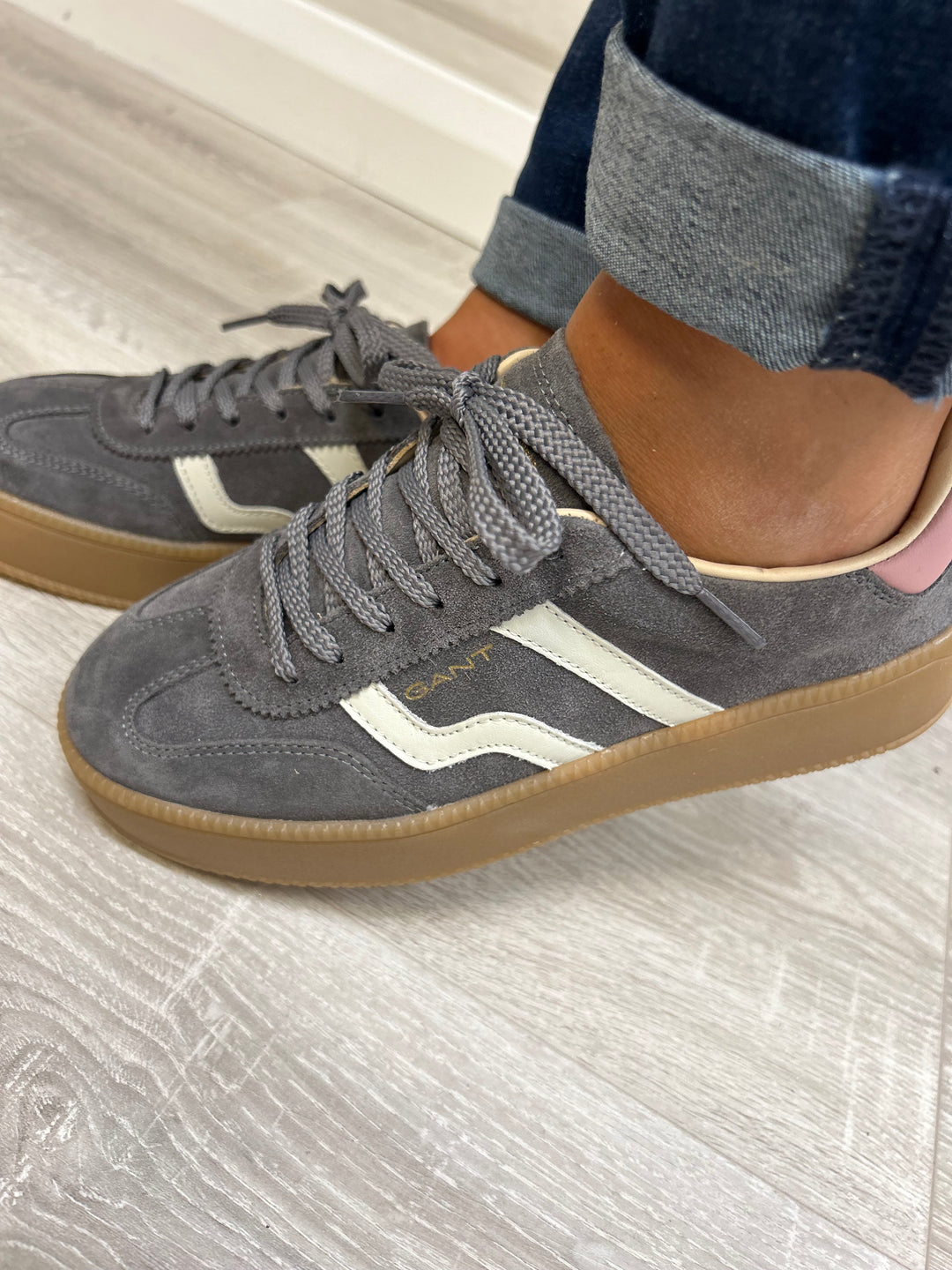 Gant Cuzmani Grey & Pink Sneaker