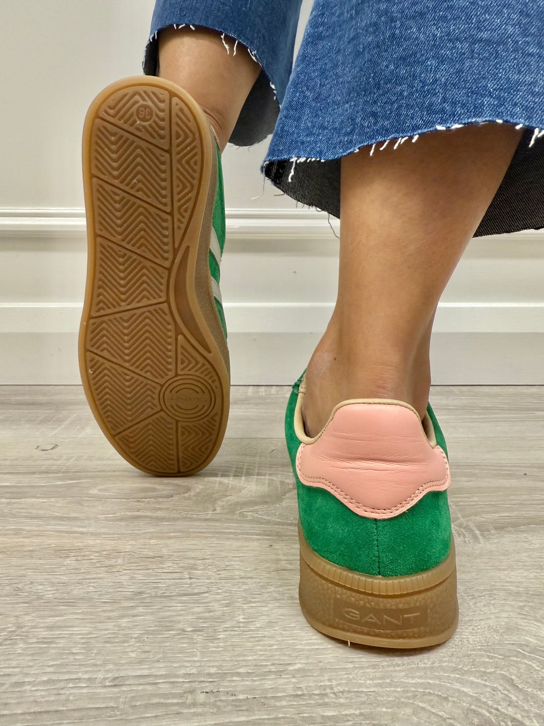 Gant Cuzima Green/Peach Cow Suede Leather Runner