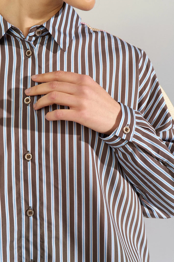 Numph Nuhighland Boxy Shirt | Calla Green