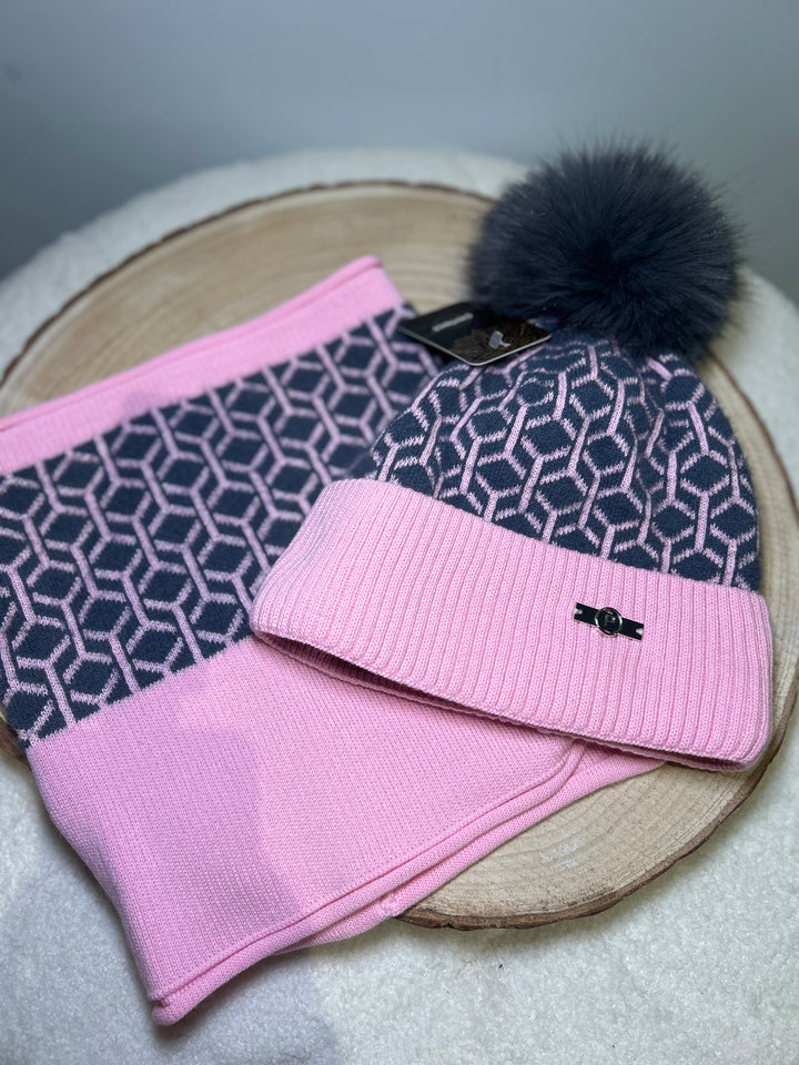 Perfect Hat & Snood Set – Pink & Dark Grey Geometric Design
