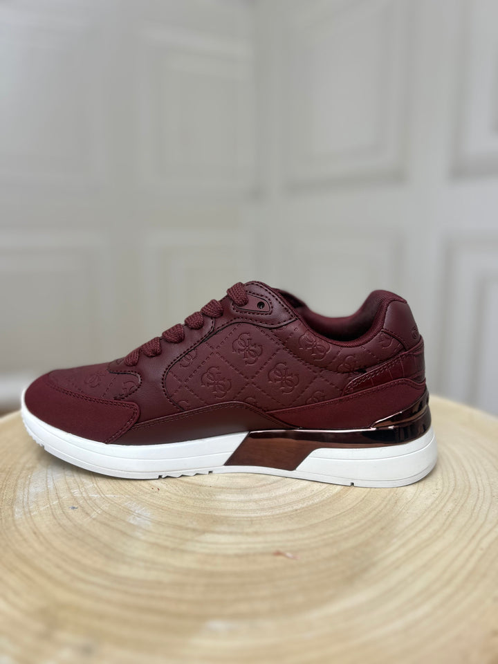 Guess Moxea16 Wine 4G Logo Runner