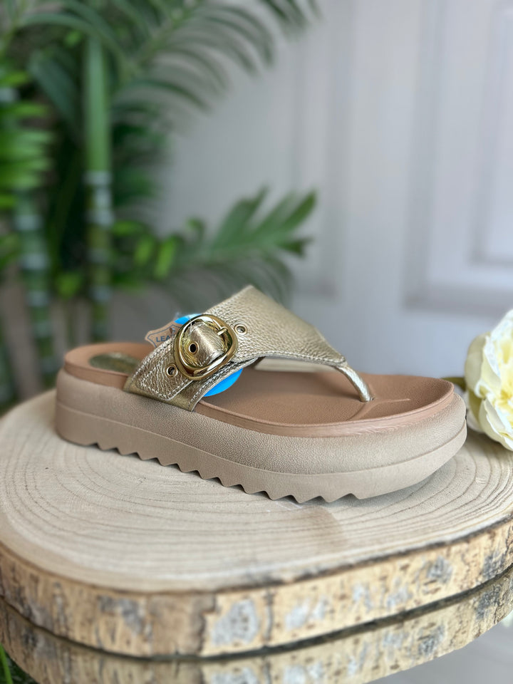 Pegada Burnished Ouro Sandal | 234409