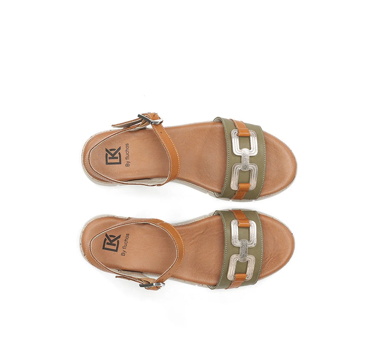 Dorking Klau Tibet Kaki/Cuero/Platino Sandal