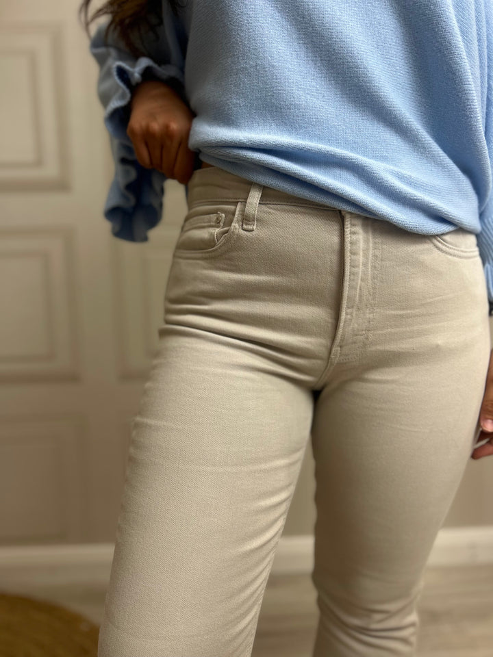 Guess Stone Girly Straight High Jean