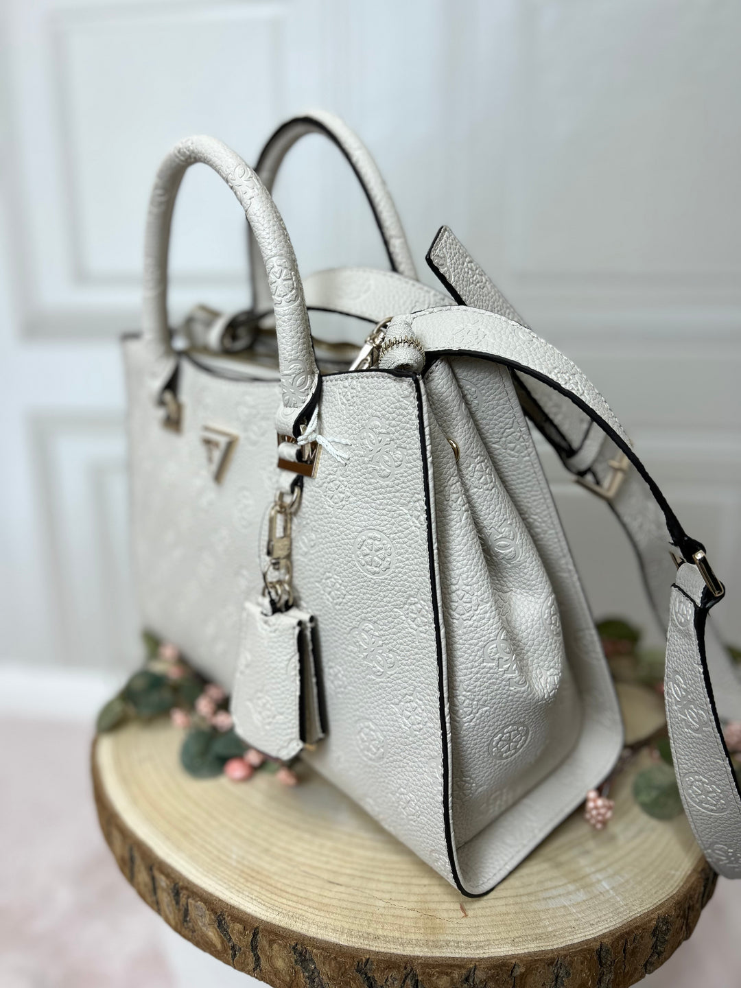 Guess Cresidia II Bone Logo Bag