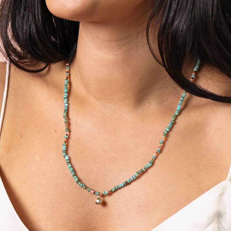 Green Stone Shell Charm Beaded Bracelet