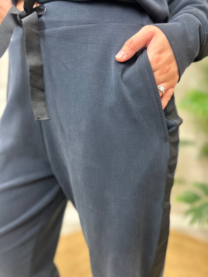 French Connection Wren Side Trim Tie Waist Trousers Black/Blue