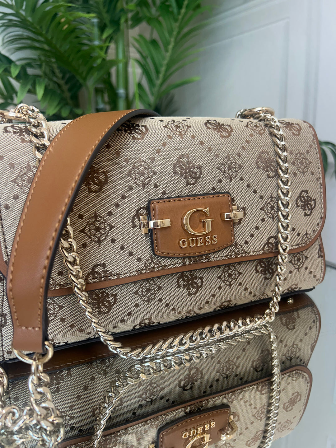 Guess Neda Convertiable Xbody Flap Bag Latte Logo