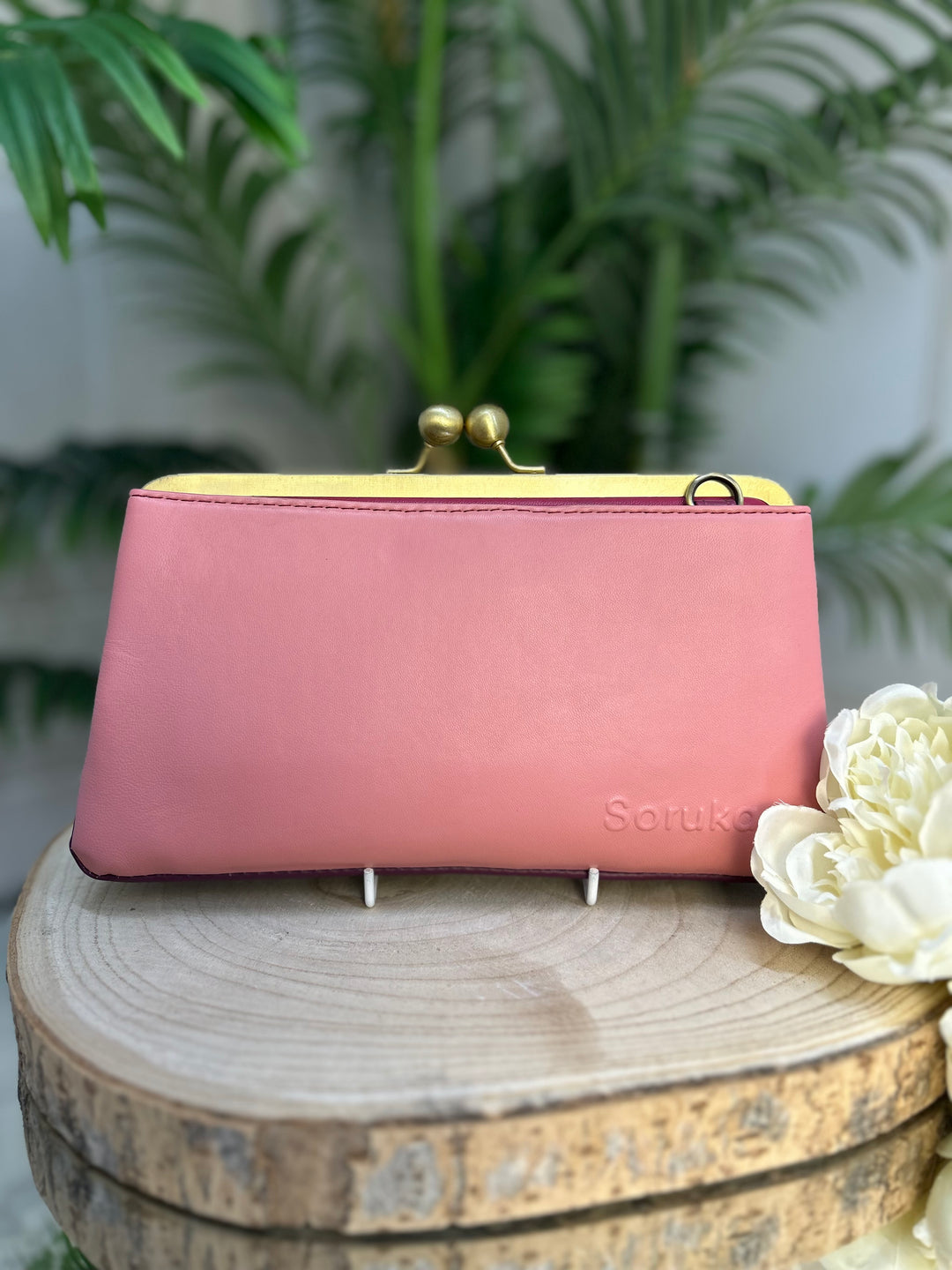 Soruka Annie Crossbody Clutch | 81176
