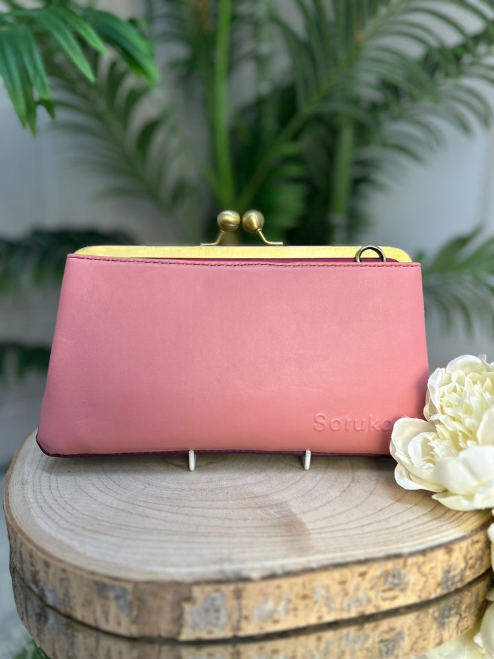 Soruka Annie Crossbody Clutch | 81176