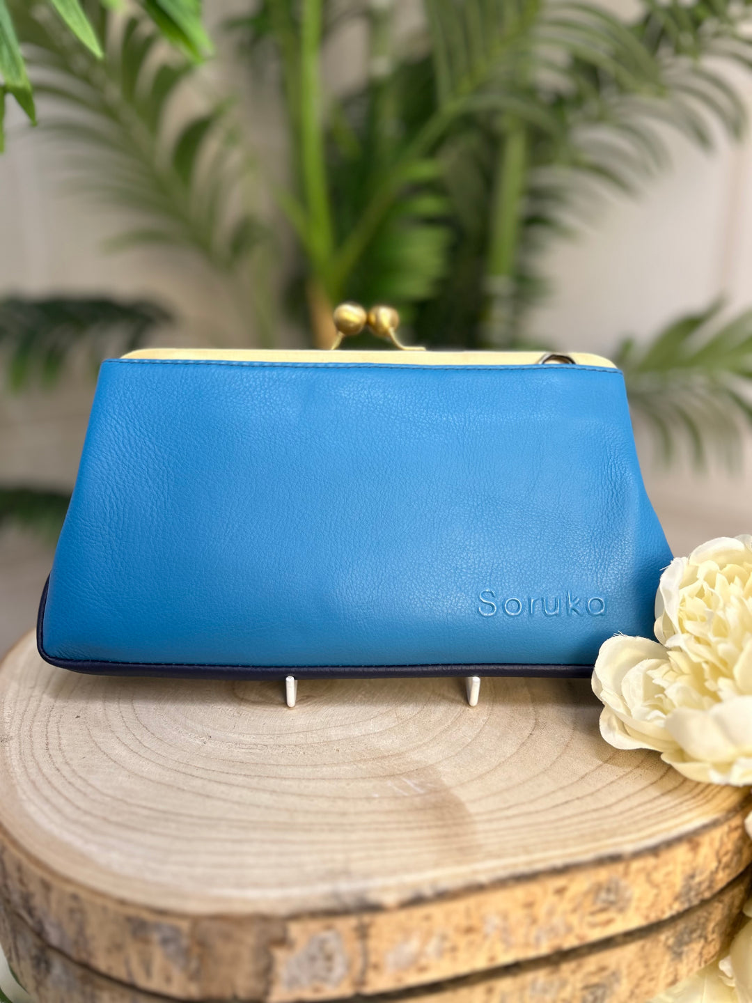 Soruka Annie Crossbody Clutch | 81176