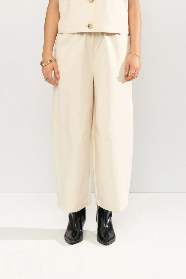 Numph Nusunna Cropped Pants | Whitecap Gray