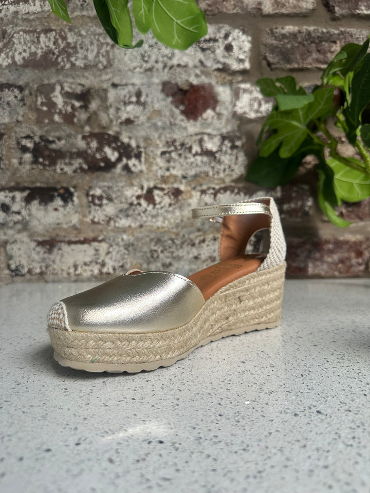 Marila Denver Gold Wedge Sandal