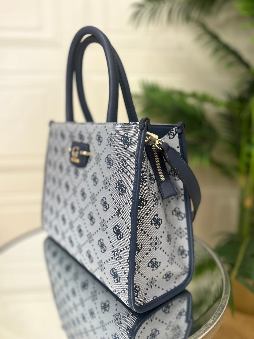 Guess Neda 4G Navy Logo Handbag