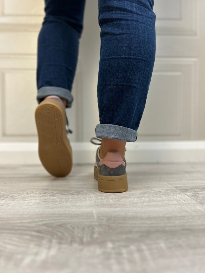 Gant Cuzmani Grey & Pink Sneaker