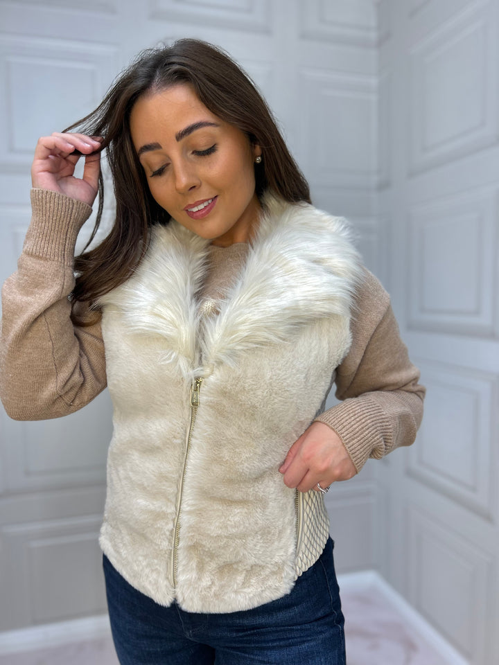 Guess Amari Faix Fur Vest Cream