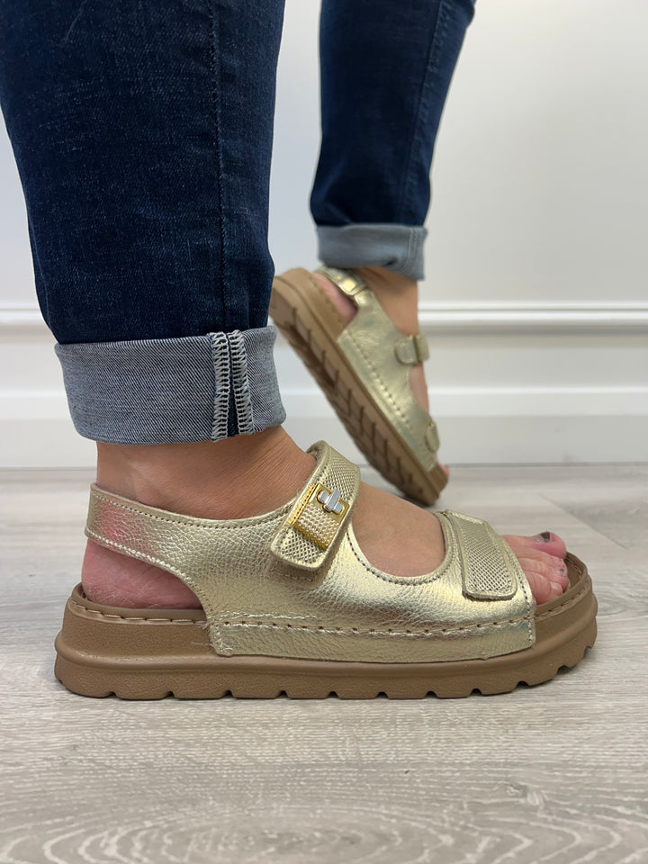 Pegada Burnished Ouro - Gold Sandal