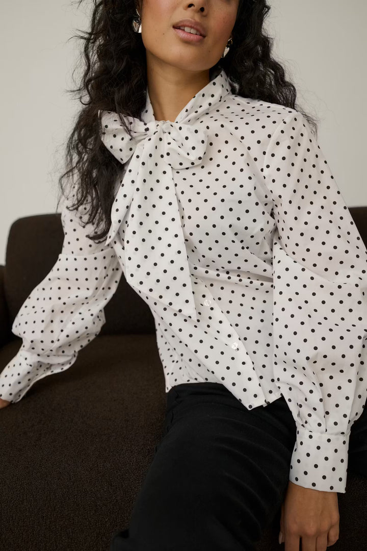 Kaffe Kamilly Shirt | White With Black Polka Dot