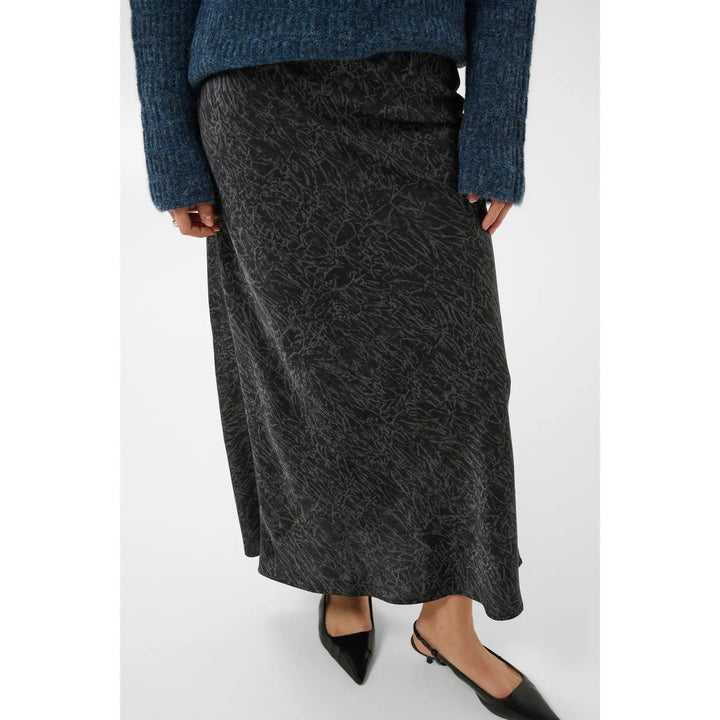 Kaffe Katara Skirt | Black Grey Crushed Print