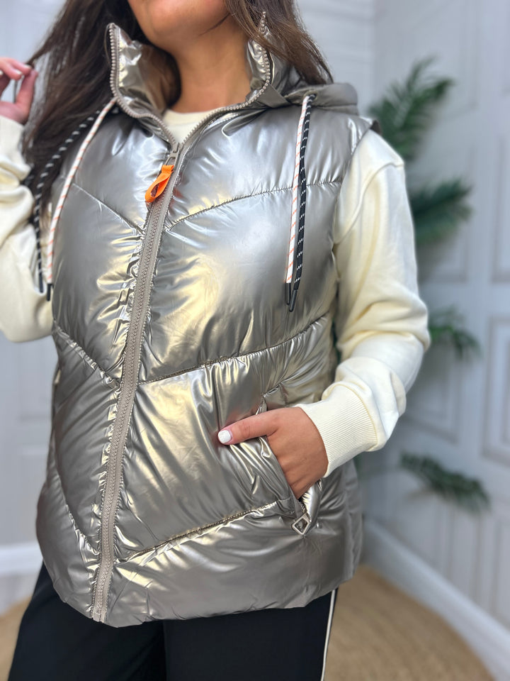 Roya Sleeveless Jacket Gold