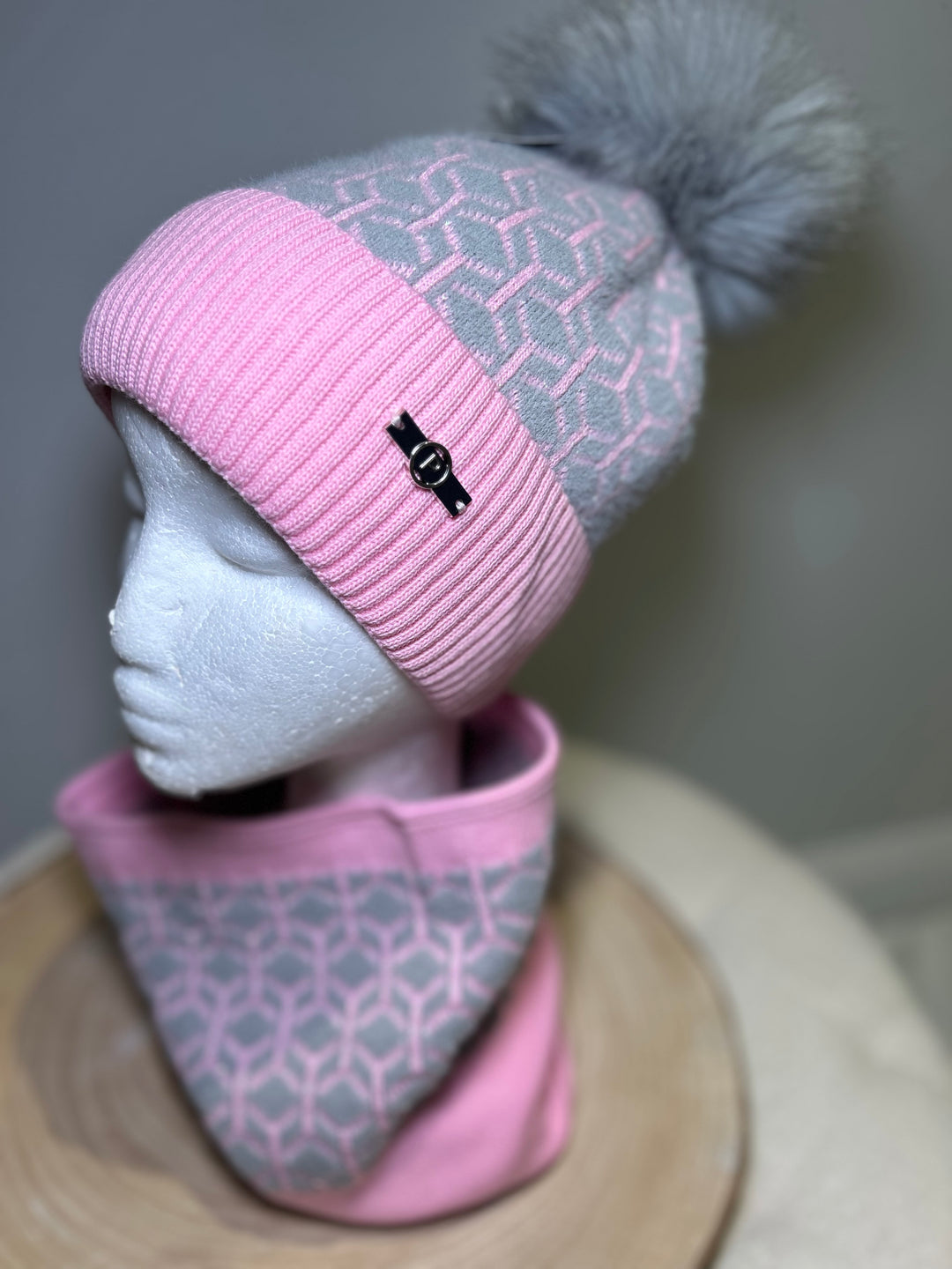 Perfect Hat & Snood Set – Pink & Light Grey Geometric Design