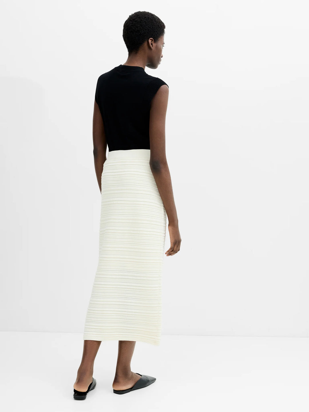 French Connection Mayim Pleated Porcelain Cream Skirt
