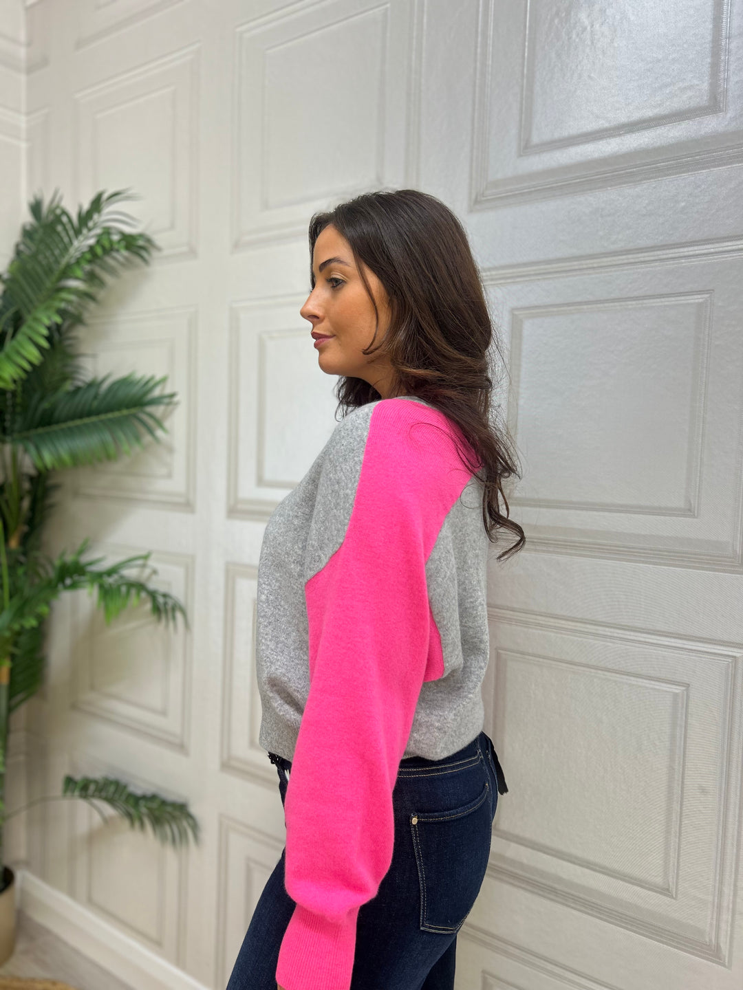 Twins Wheatridge Pearl Grey/Neon Pink Long Sleeve V-Neck Pullover