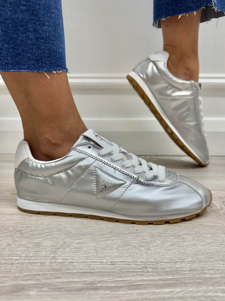 Guess Fam12 Tiah2 Silver Sneaker