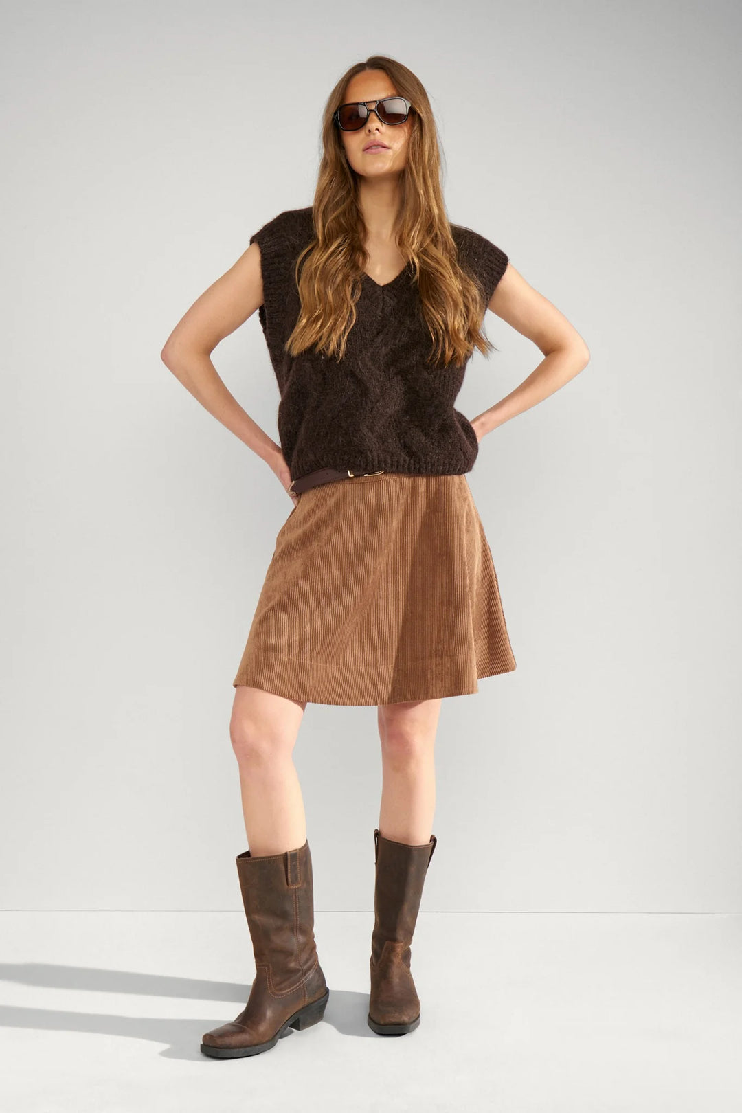 Numph Nualmas Knitted Vest | Black Coffee