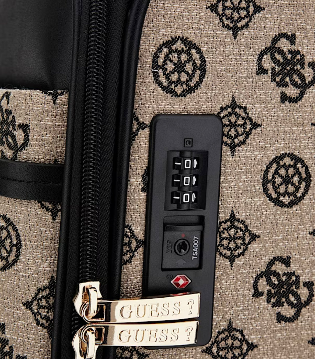 Guess Beyza Travel Black Logo Small Case