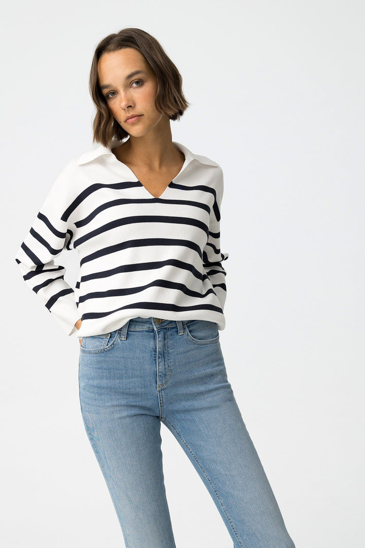 Tiffosi Agnese white & Navy Lady Sweater